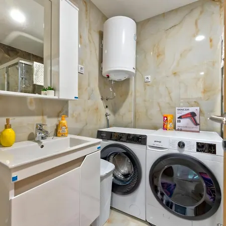 Lux Srecna Pcelica * Златибор